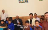 اهدای لوازم التحریر به ارزش یک میلیارد و ۴۰۰ میلیون ریال به دانش آموزان توسط خیر بندرلنگه‌ای